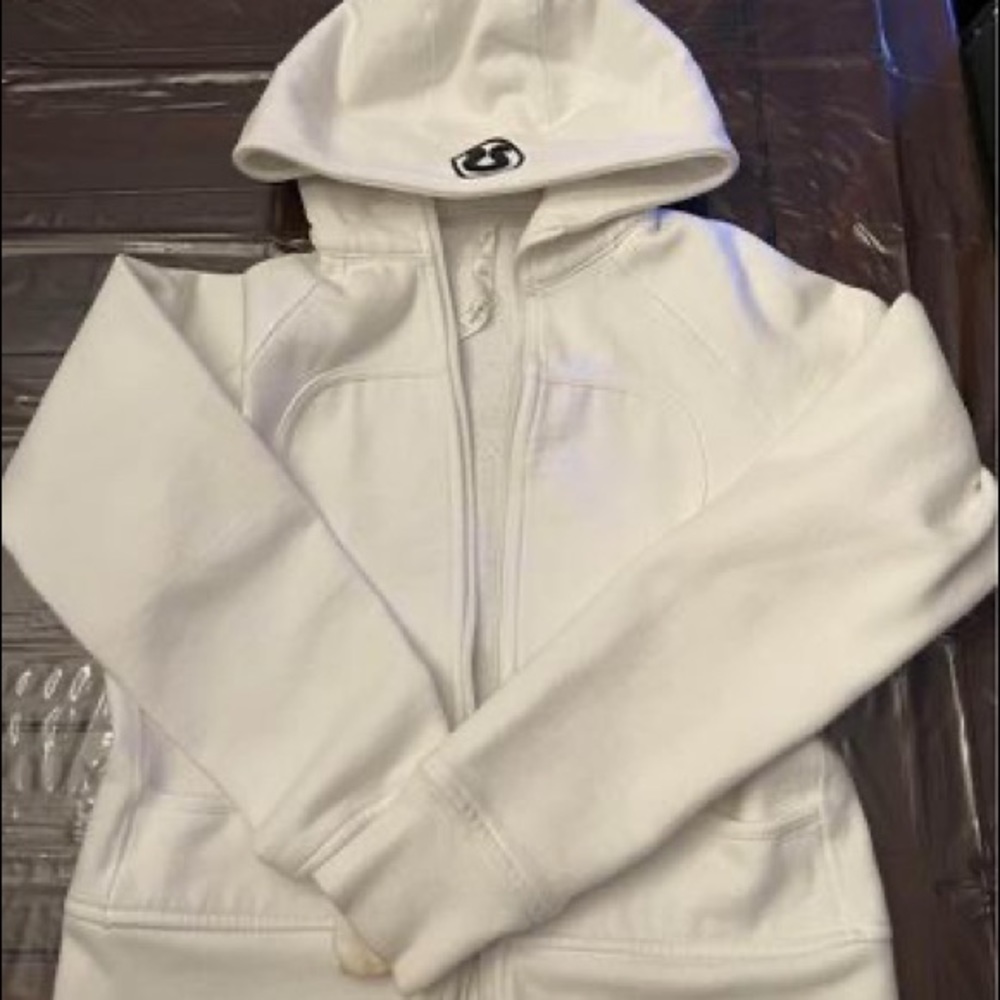 LULULEMON SCUBA ZIP UP SWEATER 🍋